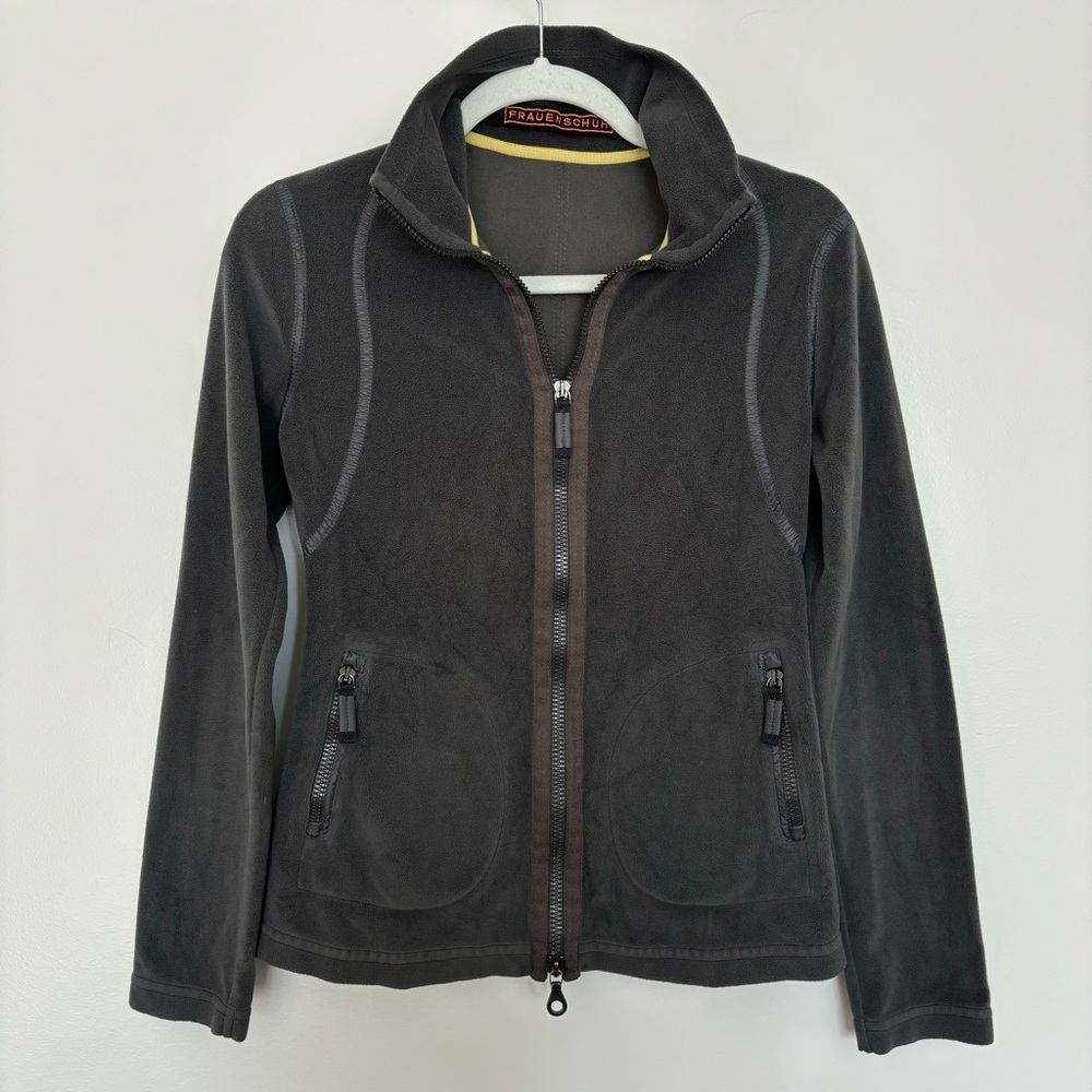 Frauenschuh Women's Gray Velour Jacket full Double Zip Size S (6)‎